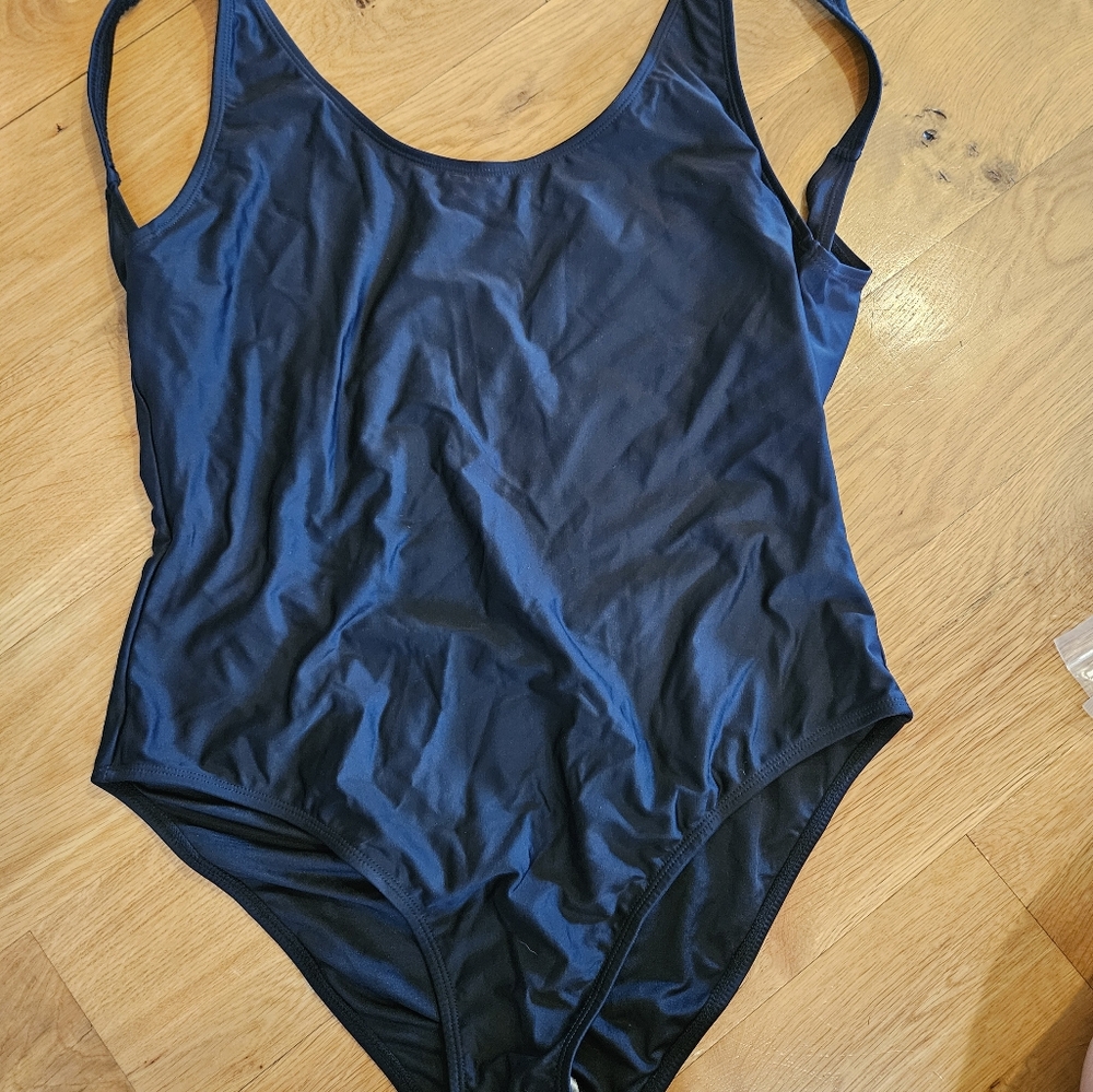 Infamous Swim Candice One Piece Womens Swimsuit